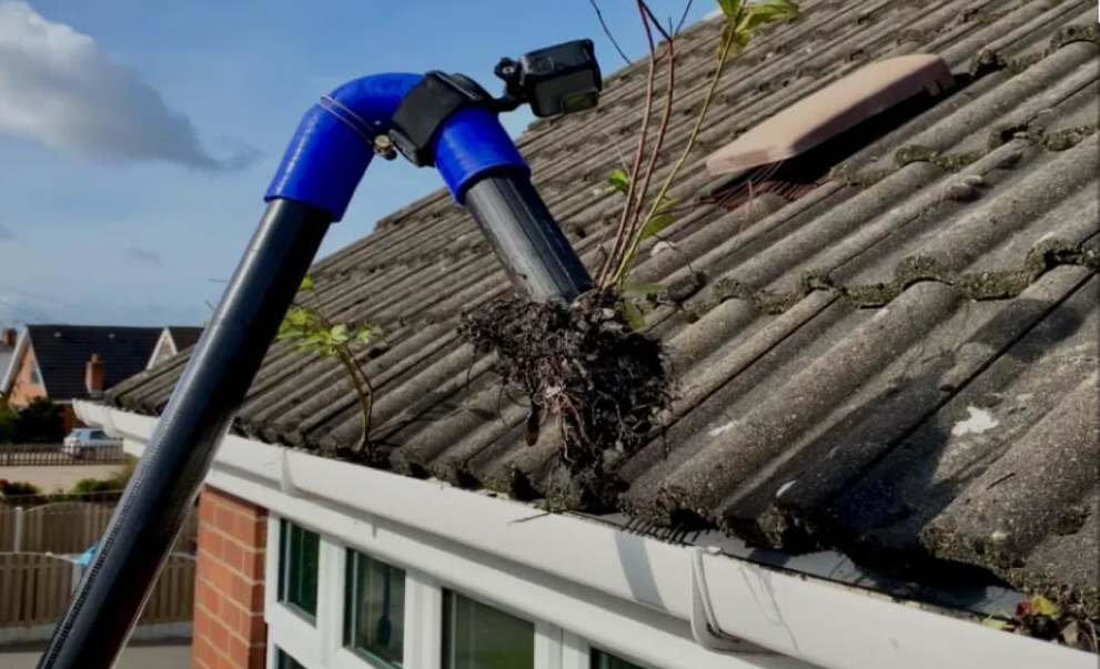 Image of SkyVac Gutter Cleaner